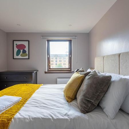 Stunning 1 Bed Merchant City Apartment With Parking Глазго Экстерьер фото